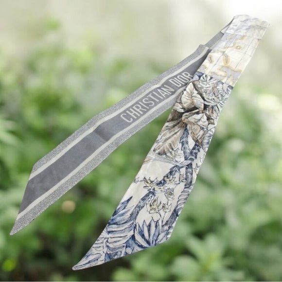 DIOR Floral Silk Scarf 😍🌸 - Picture 10 of 16